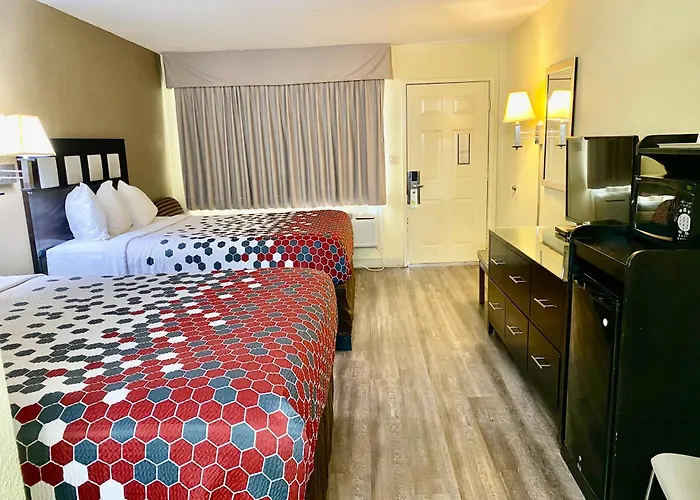 Super 8 By Wyndham Albuquerque Downtown